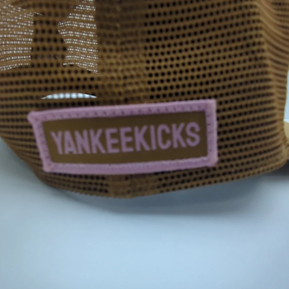 YankeeKicks Trucker Hat‎ Beige Pink Lion Crown Logo Snapback PLAS7-2034EOFT1-260